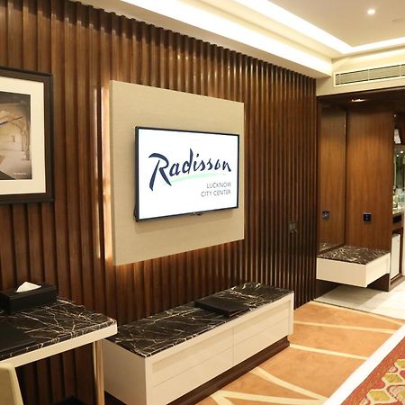 Radisson Lucknow City Center Extérieur photo